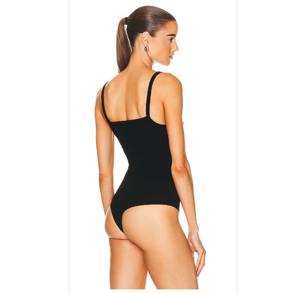 Citizens of Humanity Harper Bodysuitt in Black. - Picture 3 of 9